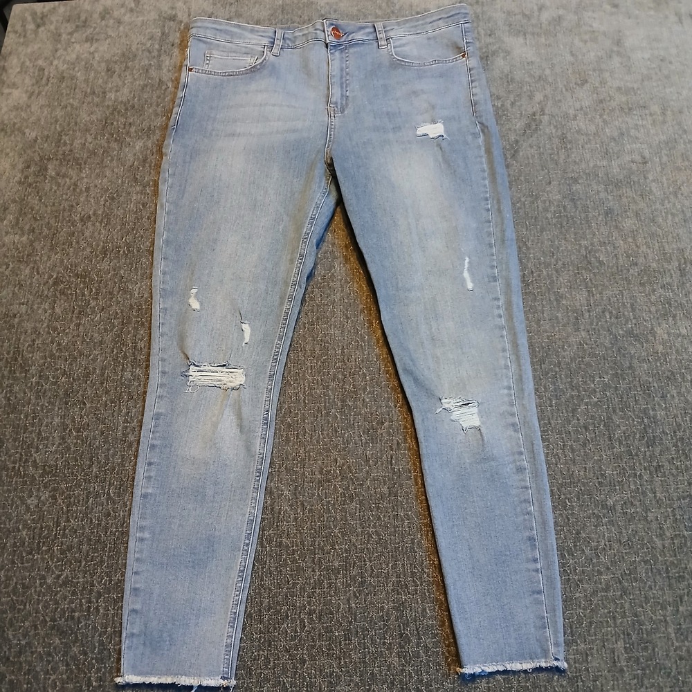 Northern Garms Maxe Jeans Light Wash Distressed Ripped Skinny Jeans Size 34R